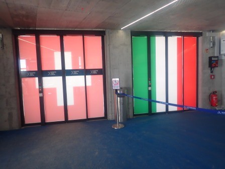 10:31　スイス・イタリアの国境、あきらめてシュヴァルツゼー駅よりフーリ駅に向かうハイキングルートを行くことに変更