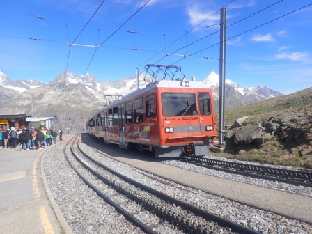 10:32　ローデンボーデン駅　一駅戻ってハイキングの起点にやって来た