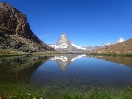 10:47　リッフェル湖の逆さマッターホルン