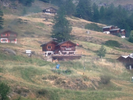 11:39　あきらめて、フーリ駅に戻って来た、体調が今一なのでハイキングは中止