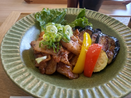 私の頼んだ豚肉と茄子の炒め物