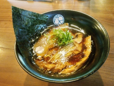 上さんの頼んだ「しょうゆ」ラーメン