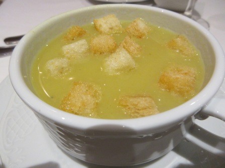 19:10　夕食　前菜　上さんの頼んだブイヤベース