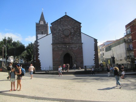 10:30　カテドラル