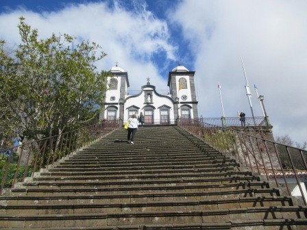 11:27　フンシャルを一望できる教会