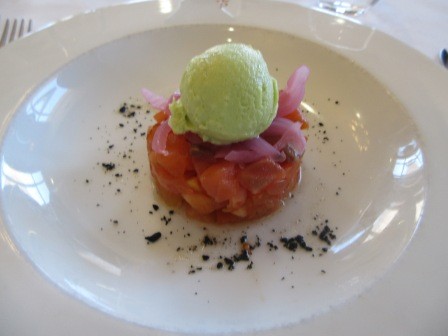 13:31　魚のタルタル、旨い