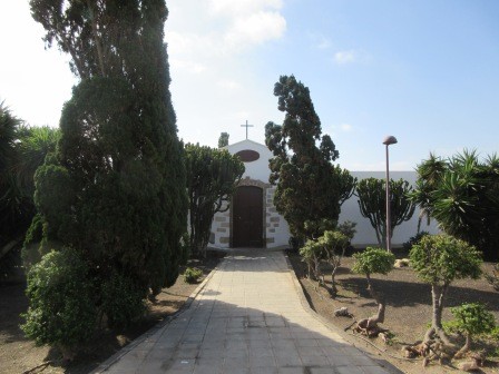 10:44　街の散策　教会