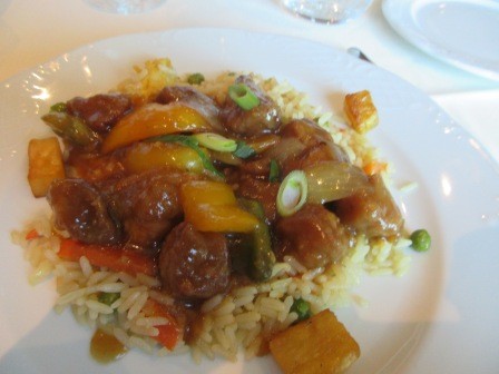 13:24　昼食　メイン　上さんの頼んだ酢豚と広東風ライス