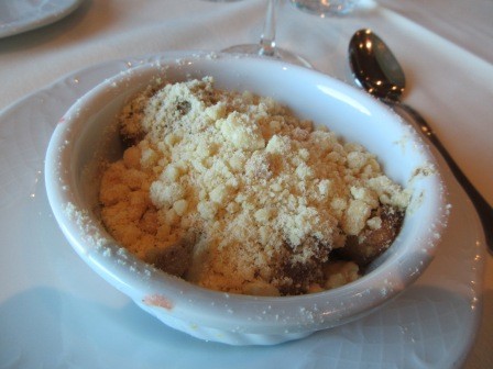 13:49　昼食　デザート　私の頼んだアップル・クランブル