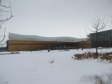 10:21　一番のお目当てだったヘルシンキ中央図書館、ここは無料で、トイレもある