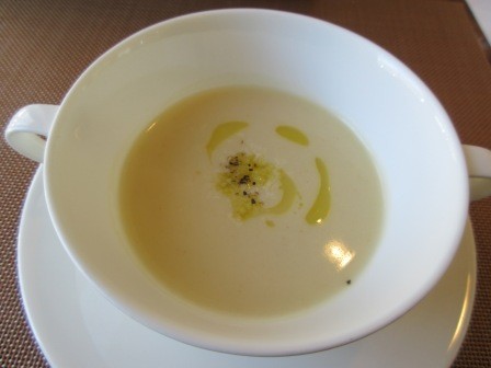 3月4日（水）　昼食　キングスウェル　ポタージュスープ