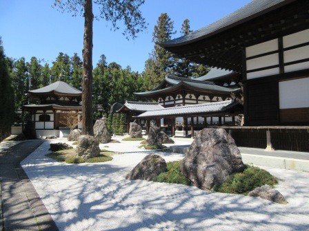 12:09　慈雲寺の石庭