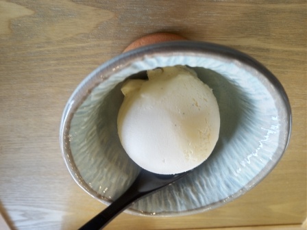 デザート　私の頼んだアイスクリーム